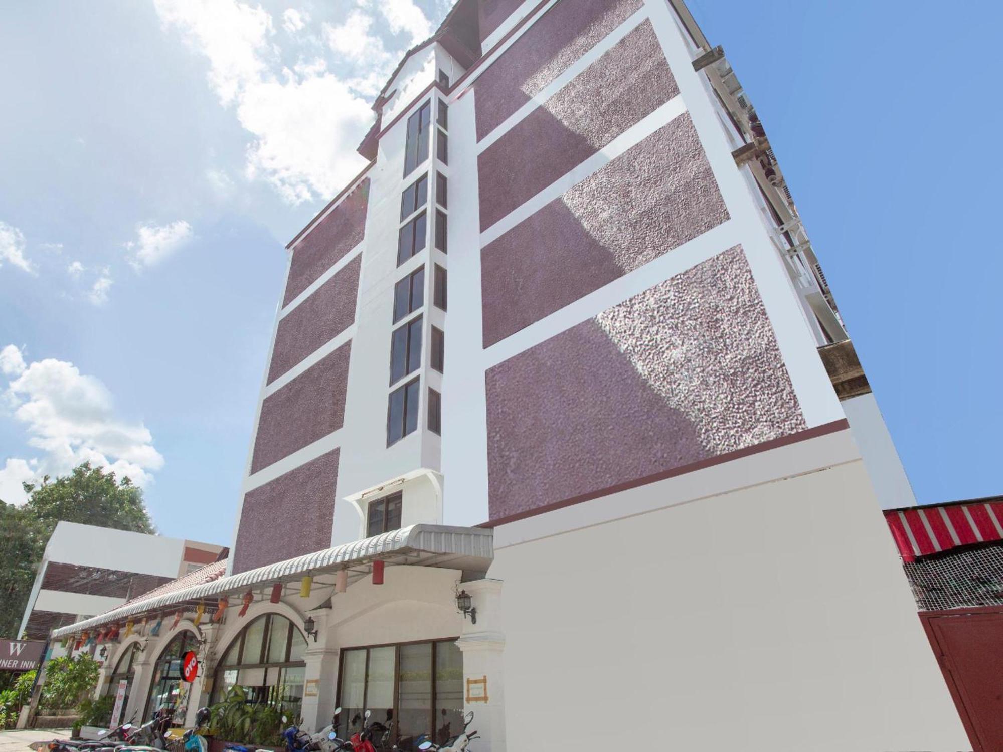 Super Oyo 1096 Winner Inn Hotel — Photos 1